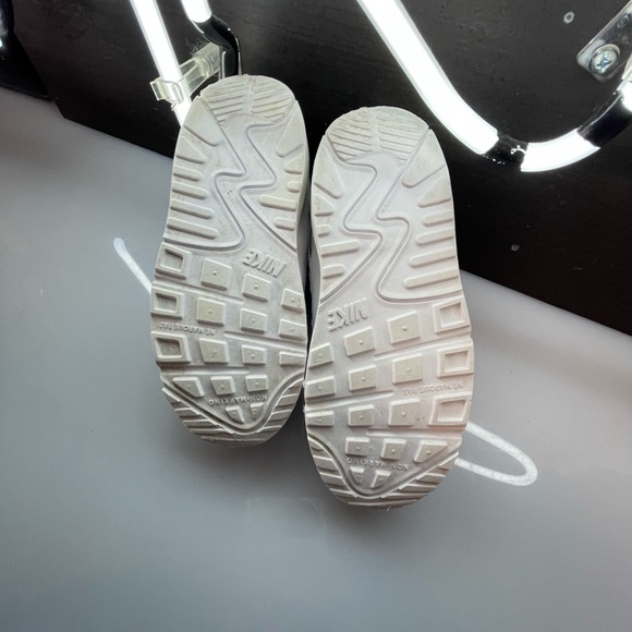 Nike Air Max - Picture 6 of 6